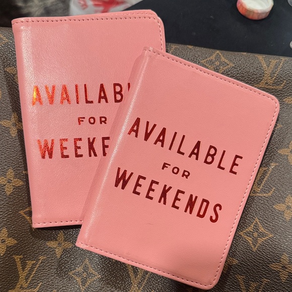 Ban.do | Getaway Passport holder NEW! - Picture 3 of 5